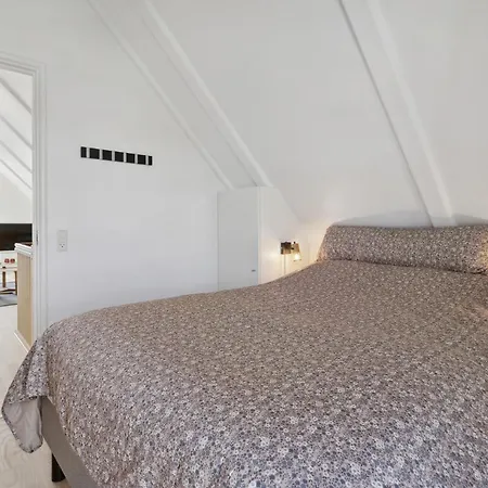 Apartmán Amazing In Grsten With Sauna, Wifi And 3 Bedrooms